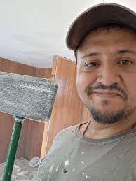 Experienced tradesman seeking carpentry apprenticeship in Whatcom County