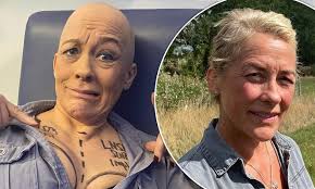 Sarah Beeny reveals she's in hospital to get further breast cancer  treatment