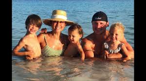 02.09.2020 · nick lachey and vanessa lachey have their hands full with three kids at home and love sharing their sweetest moments — take a look. Nick Lachey Family Wife Kids Siblings Parents Youtube