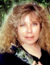 Diane Devries's Instagram, Twitter & Facebook