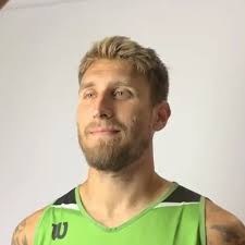 Javier Vega Merayo (@envergadura9)