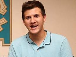 Stuart Collin Kecelakaan, Charly-Regina Batal Cerai