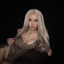 Modèle de Webcam Madelinexx : Show porno gratuit en direct et | Stripchat