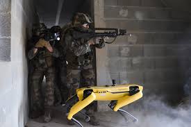 Francia era desde el siglo xvi una de las potencias europeas, posición que confirmó militarmente durante las campañas napoleónicas y diplomáticamente en. El Perro Robot De Boston Dynamics Ya Tiene Uso Militar Asi Lo Emplea El Ejercito Frances En Sus Maniobras Tecnologia
