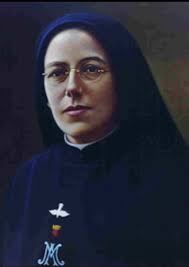 UN PASO MÁS EN EL PROCESO DE BEATIFICACIÓN DE NUESTRA QUERIDA M. JULIA  NAVARRETE, VENERABLE. ALEGRÉMONOS Y PIDAMOS A DIOS QUE PRONTO NUESTRA  FUNDADORA SEA LLEVADA A LOS ALTARES...!!!