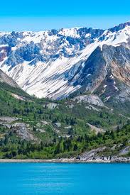 From rich green woodlands to beautifully tough shorelines, you'll be astounded by the normal wonder of oregon. Top 10 Most Beautiful States In The Us States In America Most Beautiful Cities America Travel
