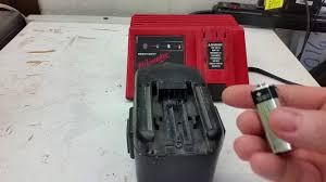 Black And Decker 20v Lithium Battery Charger Flashing Red D I Y Milwaukee Battery Won T Charge How To Jump Start Youtube
