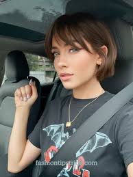 Gemma Dowling-Cox (gemmautton)