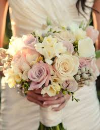 You can create a beautiful wedding bouquet in a matter of minutes! 21 Homemade Wedding Bouquet Ideas