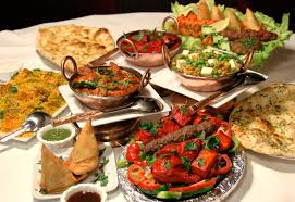 Most indian parties or dinners include a 3 course meal, which includes appetizers, main course and desserts. Dinner Indian Buffet Menu Latest Buffet Ideas