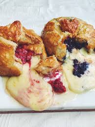 Are you doing an afternoon reveal, or hosting a party in the park in the evening? Gender Reveal Food Ideas Stuffed Baked Brie Grilled Cheese Social