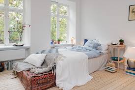 Nevertheless, there are still a couple of advantages that you can obtain having a small space in the bedroom. Small Bedroom Design Ideas To Help Create Beautiful And Unique Small Rooms