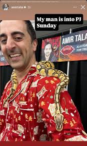 Amir gives us #radioapple content and fans know how to take advantage of  it. 😝 credits to @Shannoniganz_z