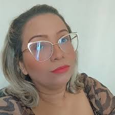 Não sobra um ruivo em Hollywood 🤣 🚨 Zendaya foi fotografada no set de  filmagens de "A Odisseia", novo filme do diretor Christopher Nolan. A atriz  vai interpretar a Deusa Athena. O