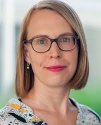 Nach Dienstschluss erreichbar und digital sichtbar: Wie Männer und Frauen  im Homeoffice arbeiten