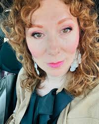 On THIS International Women's Day I'm choosing to honor each of the women I  have been in the process of becoming. #ihelpwomenwalktaller #honoryourself  #grace #gratitude #internationalwomensday