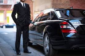 Uber Reportedly Bought At Least 100 000 Mercedes Benz S Classes Town Car Service Chauffeur Service Airport Car Service