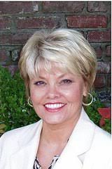 Donna Harig's Instagram, Twitter & Facebook