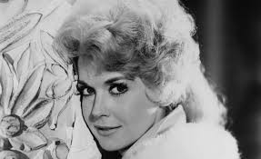 Guideposts Classics: Donna Douglas