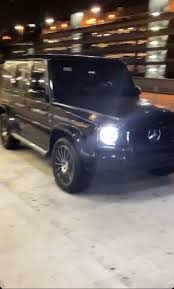 Pins Dapinqueenki Mercedes Gwagon Video In 2020 Mercedes Jeep Luxury Cars Mercedes G Wagon Interior