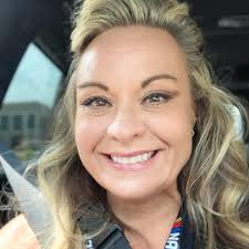 Angela Savage (@savagestrong) • Instagram फोटोहरू र भिडियोहरू