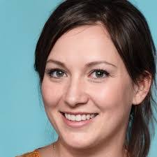 Jennifer Keech's Instagram, Twitter & Facebook