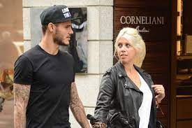 Wanda icardi (born 9 december 1986) is an argentinian media personality, football agent, showgirl, television presenter and model.she married mauro icardi, her client and a professional footballer, in 2014. Mauro Icardi S Wife Wanda Nara Fined For Breaking Terms Of Divorce With Maxi Lopez Irish Mirror Online