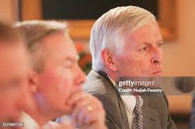 45 Tom Neff Photos & High Res Pictures