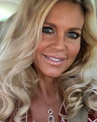 Lisa Ellis (@lisaellisremax) · Instagram 照片和视频