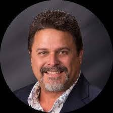 Albert Maniaol's Instagram, Twitter & Facebook