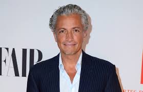 Hijo de Raúl Velasco tacha de malagradecido a Miguel Bosé