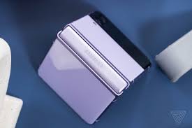 In may 2021, it was reported that the galaxy z fold 3 may feature an. Pl3kq4w4f V9rm