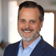 Ross Fischer (@FlyingFisch)