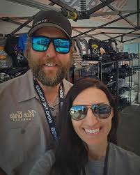 How meany people want vice grip garage to continue ❤