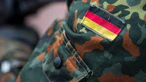Ein mutmaßlich rechtsextremer berufssoldat ist heute in belgien weiter auf der flucht gewesen. Virologen Bedroht Spezialkrafte Jagen Belgischen Soldaten Zdfheute