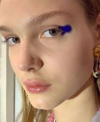The 2020 Nyfw Makeup Trends We Are Stealing From The Runway Page 5 Of 6 Viva Glam Magazine Nyfw Makeup Makeup Trends Top Beauty Products