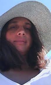 Larissa Calderón · Enemiga íntima (artículo)