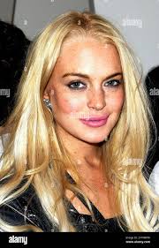 Lindsay Lohan partecipa al Pop-Up Shop Party presso il negozio di navi  ammirate Revolve, California Foto stock