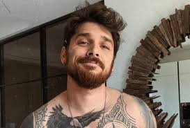 Veja mais ideias sobre tatoo, di maria, manca. Andrea Cerioli Ecco Quando Sbarchera All Isola Dei Famosi 2021