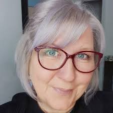 Michelle Lewis (@Mfromleam)