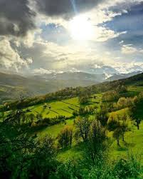 Vlasic Is A Mountain In Geographical Center Of Bosnia And Herzegovina Its Highest Peak Is Paljenik With An Elevation Of 1943 M It Is Famous For Its Pa Manzara