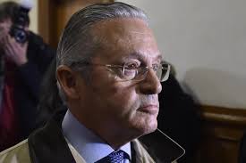 International art dealer