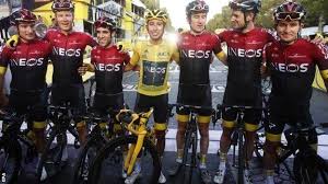 Zoals vele koersen, werd ook deze wedstrijd opgezet door een krantenjournalist. Tour De France 2019 Egan Bernal Wins Geraint Thomas Second Caleb Ewan Wins In Paris Bbc Sport