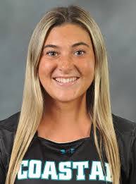 Avery Snyder's Instagram, Twitter & Facebook