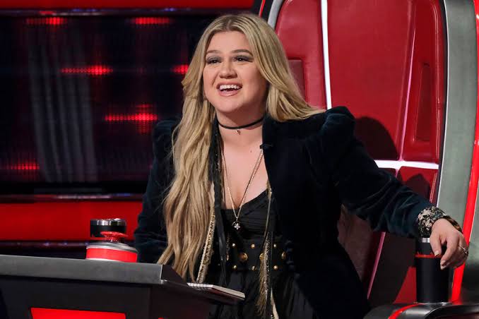 Learn About Kelly Clarkson, From American Idol to Her Talk Show