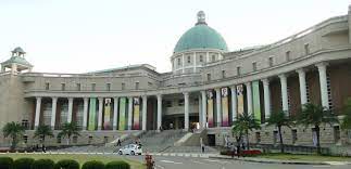 亞洲大學（英語名： asia university ），簡稱亞大、au ，是一所位於臺灣 臺中市 霧峰區的私立綜合大學，2016年與姊妹校中國醫藥大學合作開設亞洲大學附屬醫院。 學術單位包括醫學暨健康學院、資訊電機學院、管理學院、人文社會學院、創意設計學院、護理學院、國際學院、人工智慧學院，共8學院. Asia University Taiwan Wikipedia