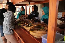 Bagi mereka yang tidak sempat untuk membuat menu sarapan sendiri, membeli adalah solusi terbaik. 5 Tips Memulai Usaha Menu Sarapan Untuk Ibu Rumah Tangga