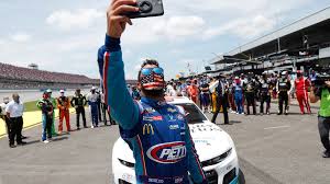 The wife of the limousine driver who died in the crash that killed 19 other people in upstate new york says he previously had some concerns about the safety of the vehicles he was driving. Bubba Wallace Entire Nascar Garage Shows Support Before Race Wfmynews2 Com