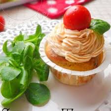 Cupcakes Sales Tomates Sechees Mozzarella Ou Cake Classique Recette Alimentation Tomates Sechees Cupcakes