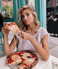 xenia adonts on instagram so cheesy and for everyone who s been asking jewelry is by apmmonaco apmmonaco apm pizzaparty pizza lippen pflege